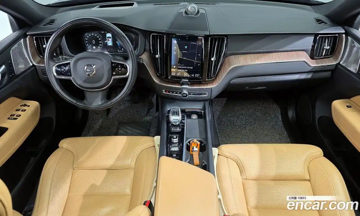 Volvo XC60 2020 2.0 гидро в Москве № 293760, фото 7