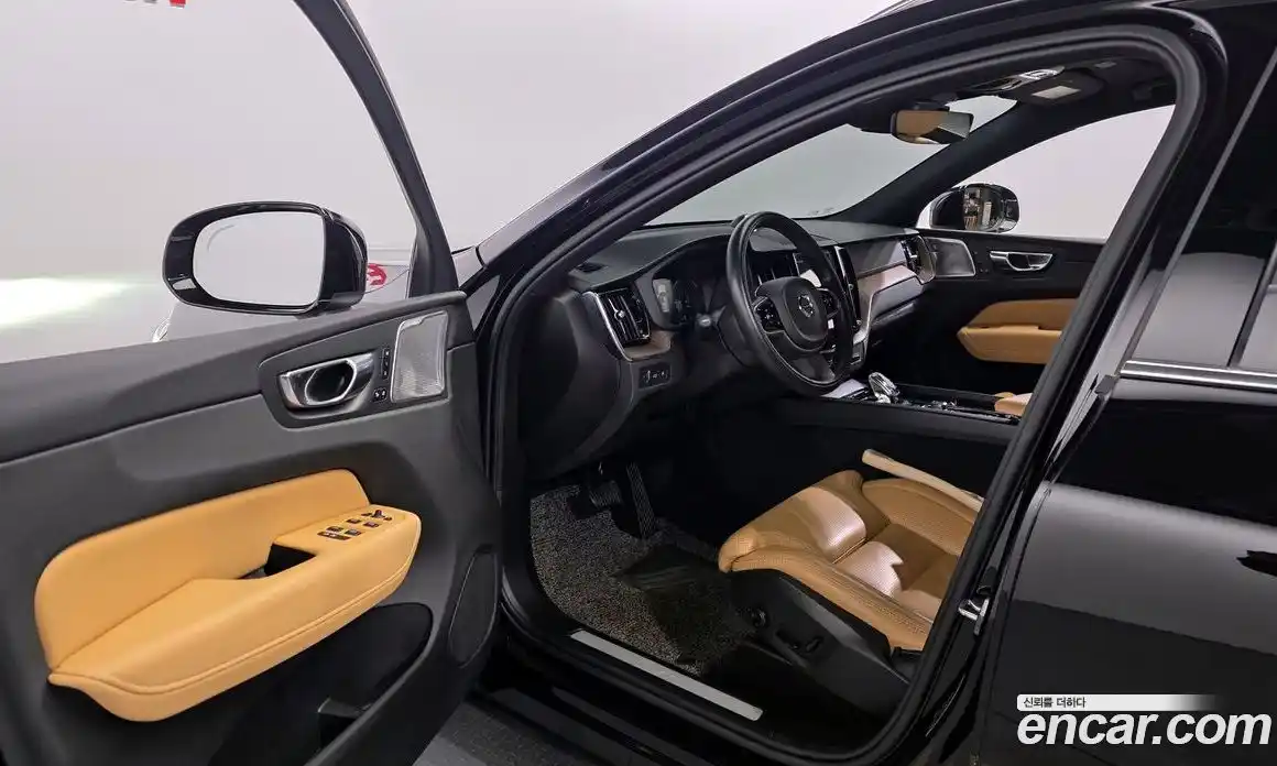 Volvo XC60 2020 2.0 гидро в Москве № 293760, фото 10