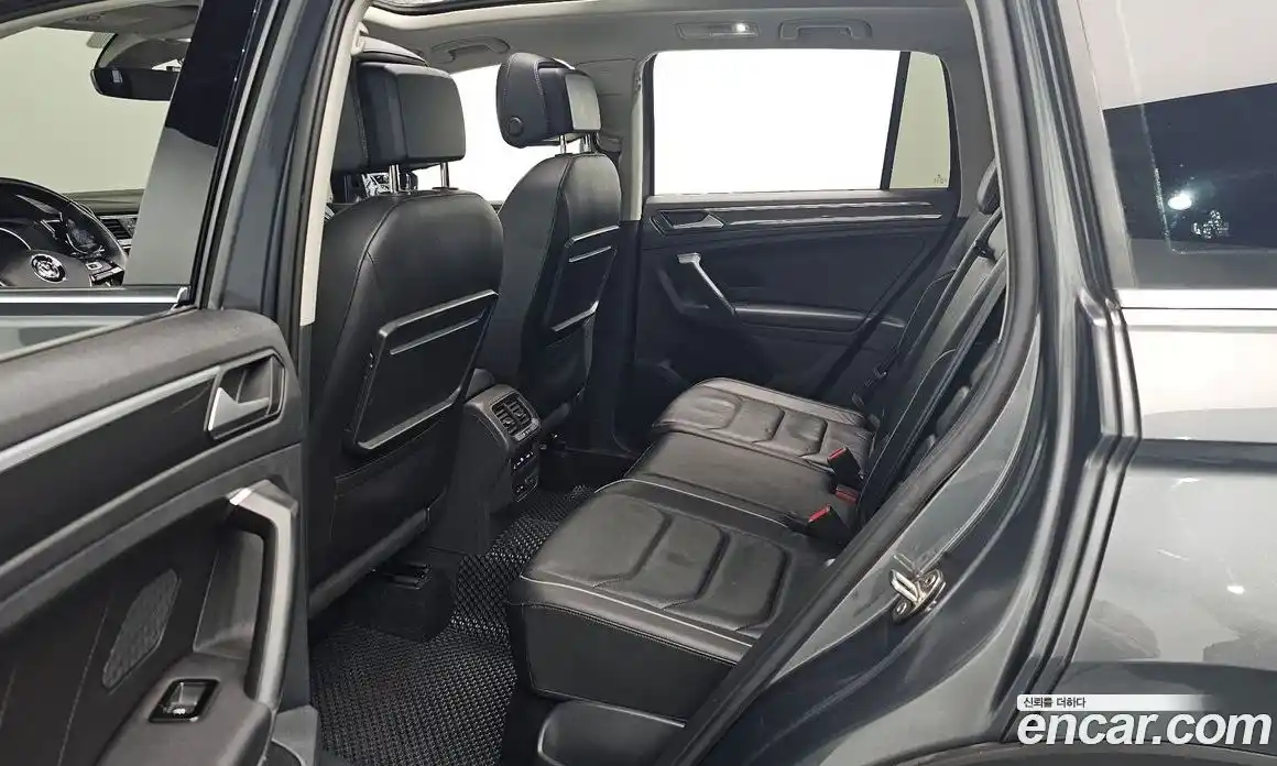 Volkswagen Tiguan 2020 2.0 гидро в Москве № 329865, фото 12