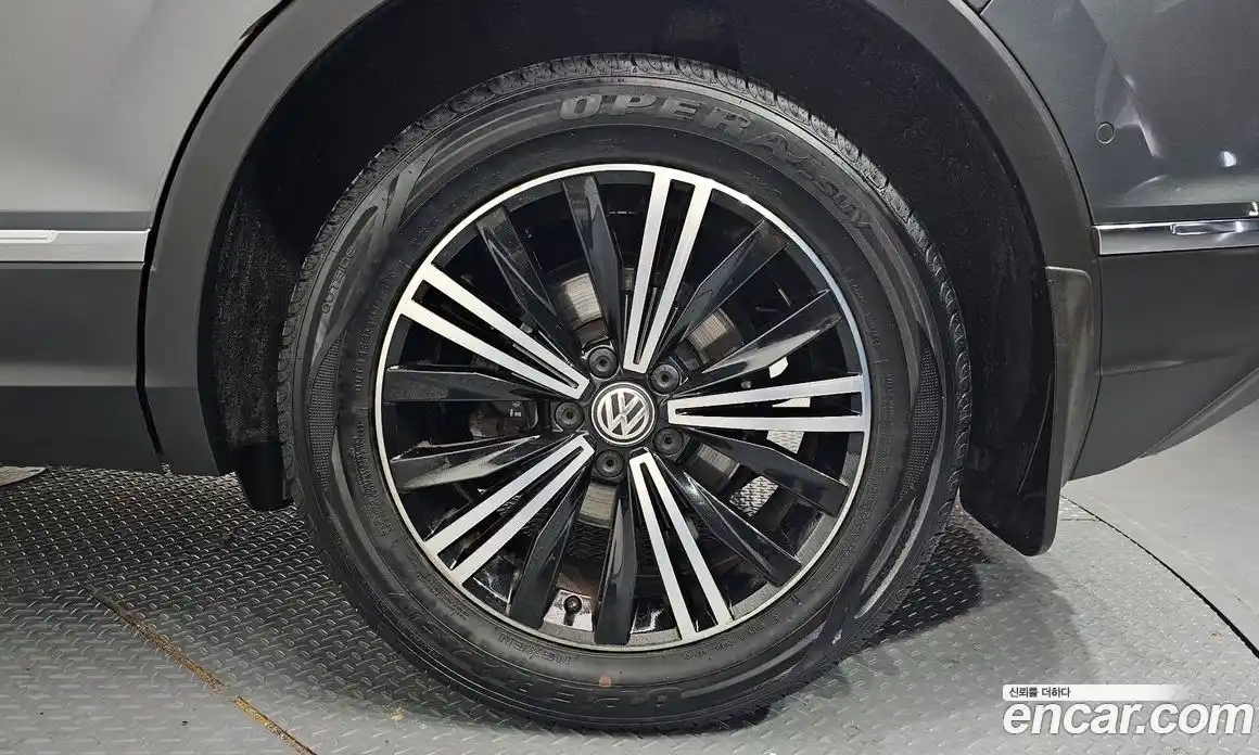 Volkswagen Tiguan 2020 2.0 гидро в Москве № 329865, фото 5
