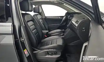 Volkswagen Tiguan 2020 2.0 гидро в Москве № 329865, миниатюра 10