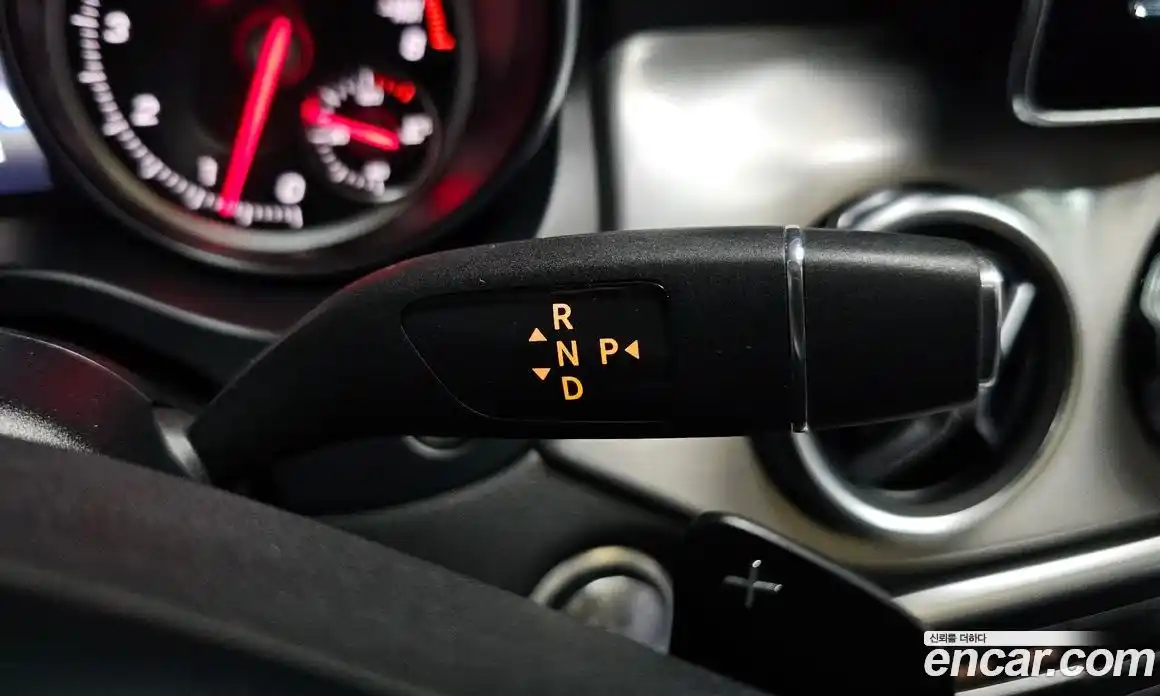 Mercedes-Benz GLA-Class 2018 2.0 гидро в Москве № 342522, фото 9