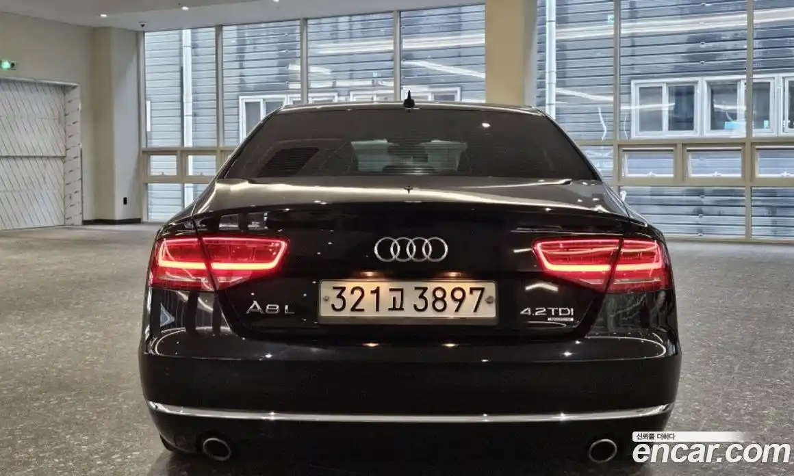 Audi A8 2013 4.1 гидро в Москве № 373605, фото 4