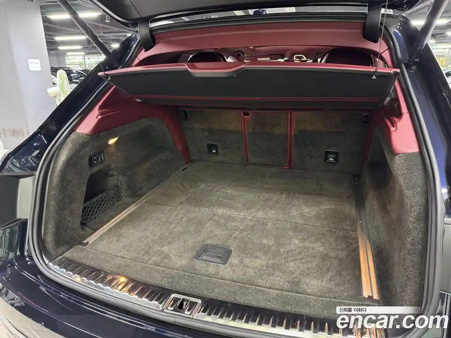 Bentley Bentayga 2020 4.0 гидро в Москве № 418275, фото 13