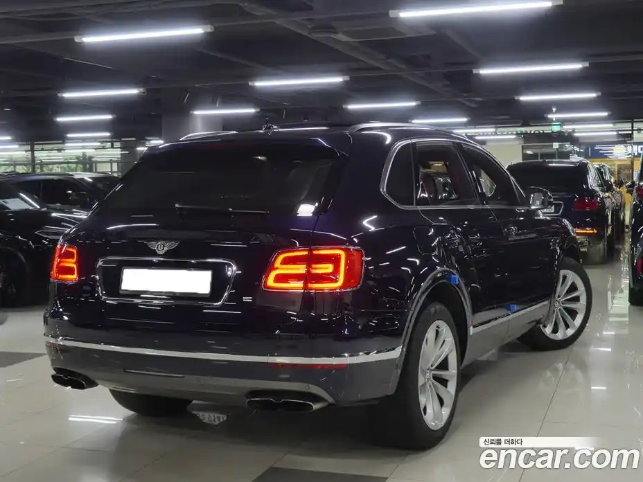 Bentley Bentayga 2020 4.0 гидро в Москве № 418275, фото 3