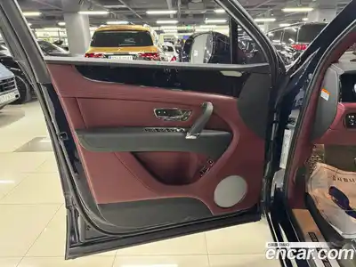 Bentley Bentayga 2020 4.0 гидро в Москве № 418275, миниатюра 7