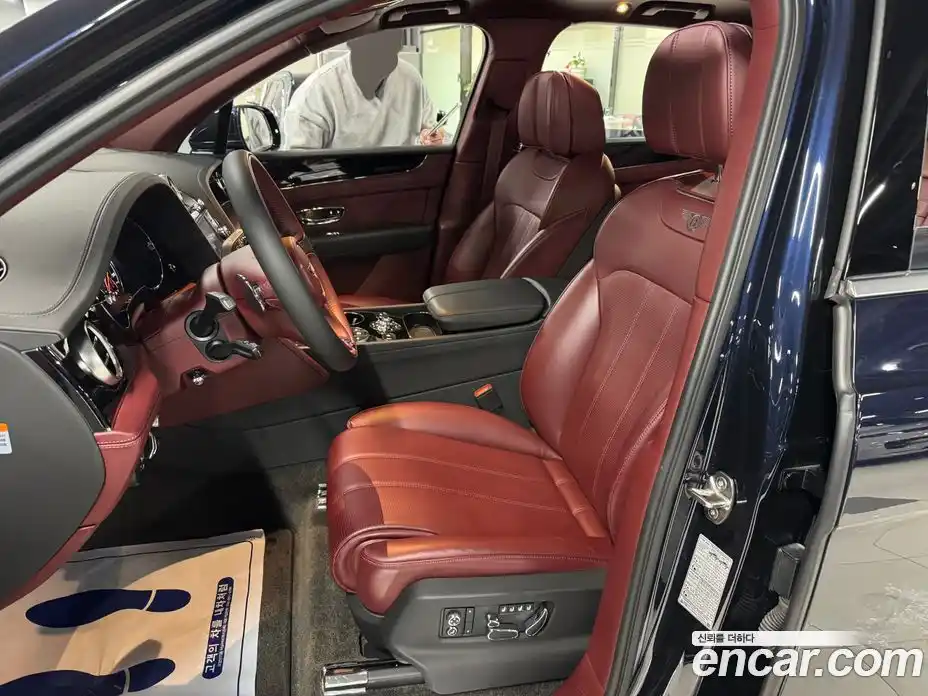 Bentley Bentayga 2020 4.0 гидро в Москве № 418275, фото 8