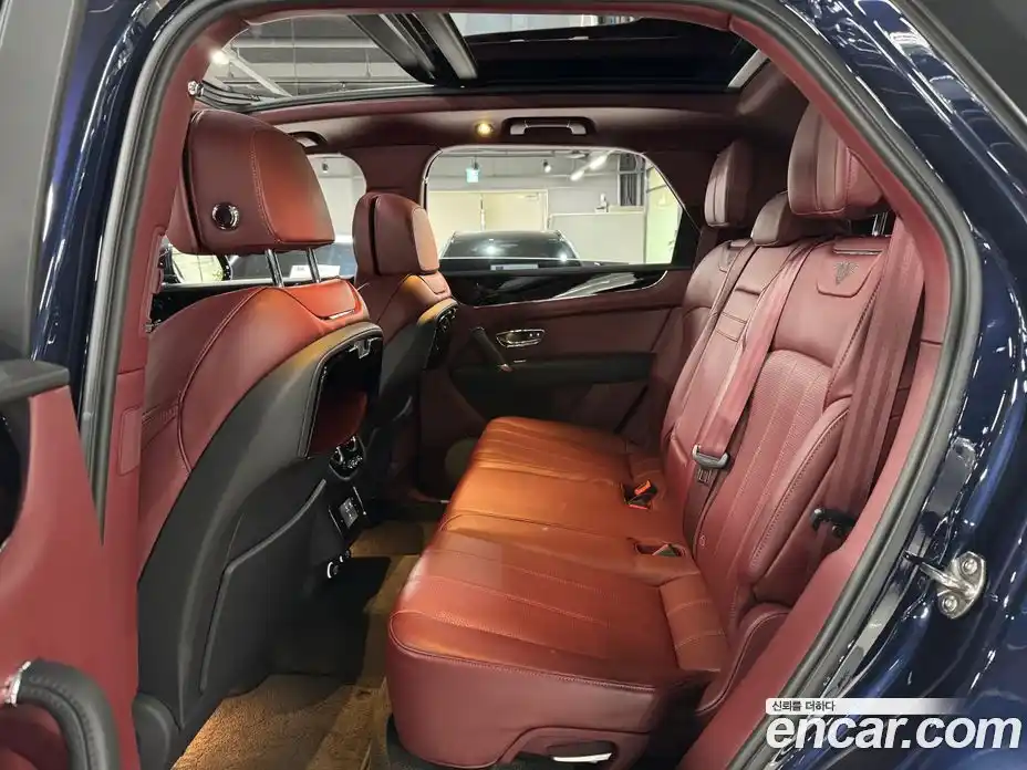 Bentley Bentayga 2020 4.0 гидро в Москве № 418275, фото 10