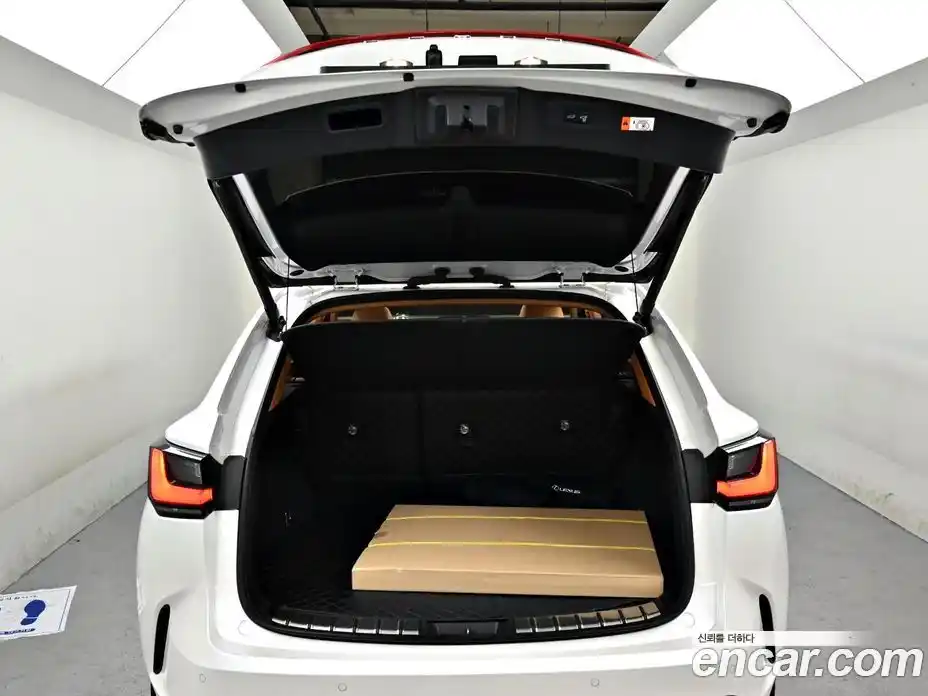 Lexus NX 2024 2.5 гидро в Москве № 424303, фото 20