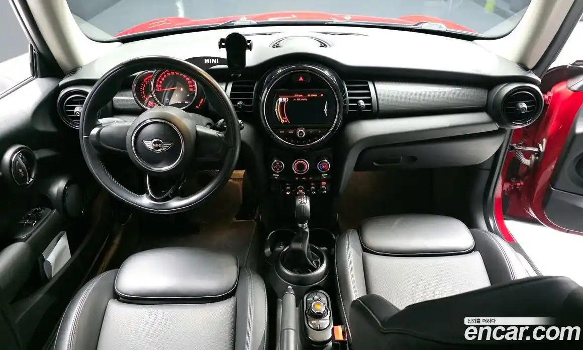 Mini Cooper 2018 1.5 гидро в Москве № 432123, фото 7