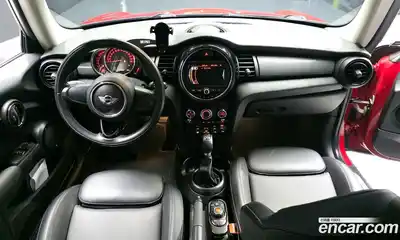Mini Cooper 2018 1.5 гидро в Москве № 432123, миниатюра 7