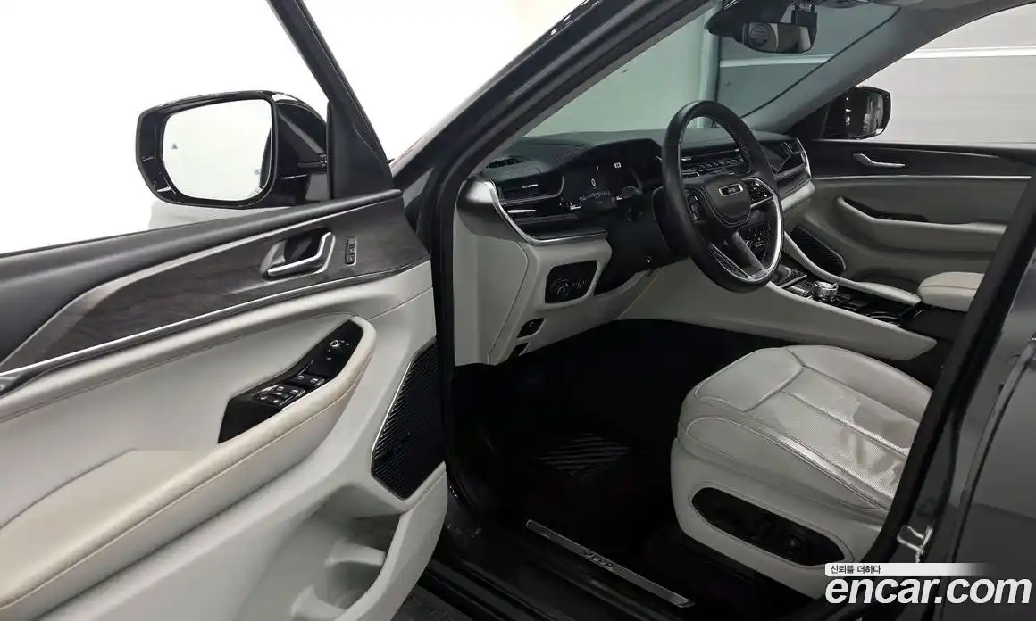 Jeep Cherokee 2022 3.6 гидро в Москве № 534719, фото 10