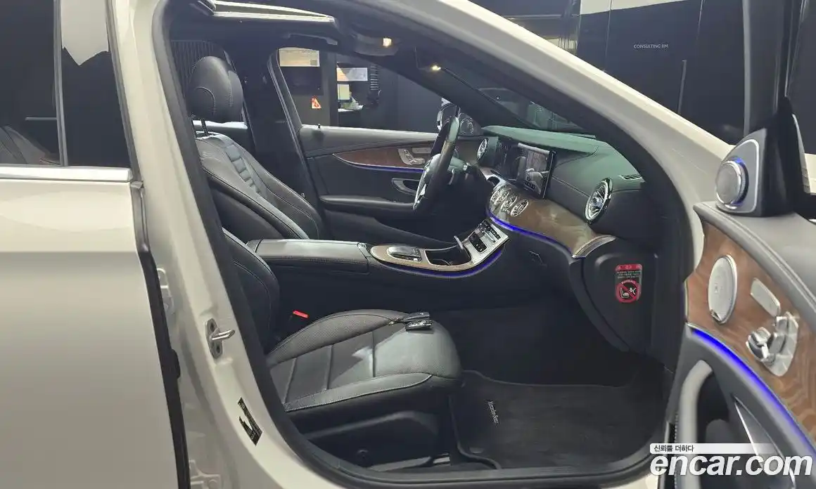 Mercedes-Benz E-Class 2020 2.0 гидро, фото 11