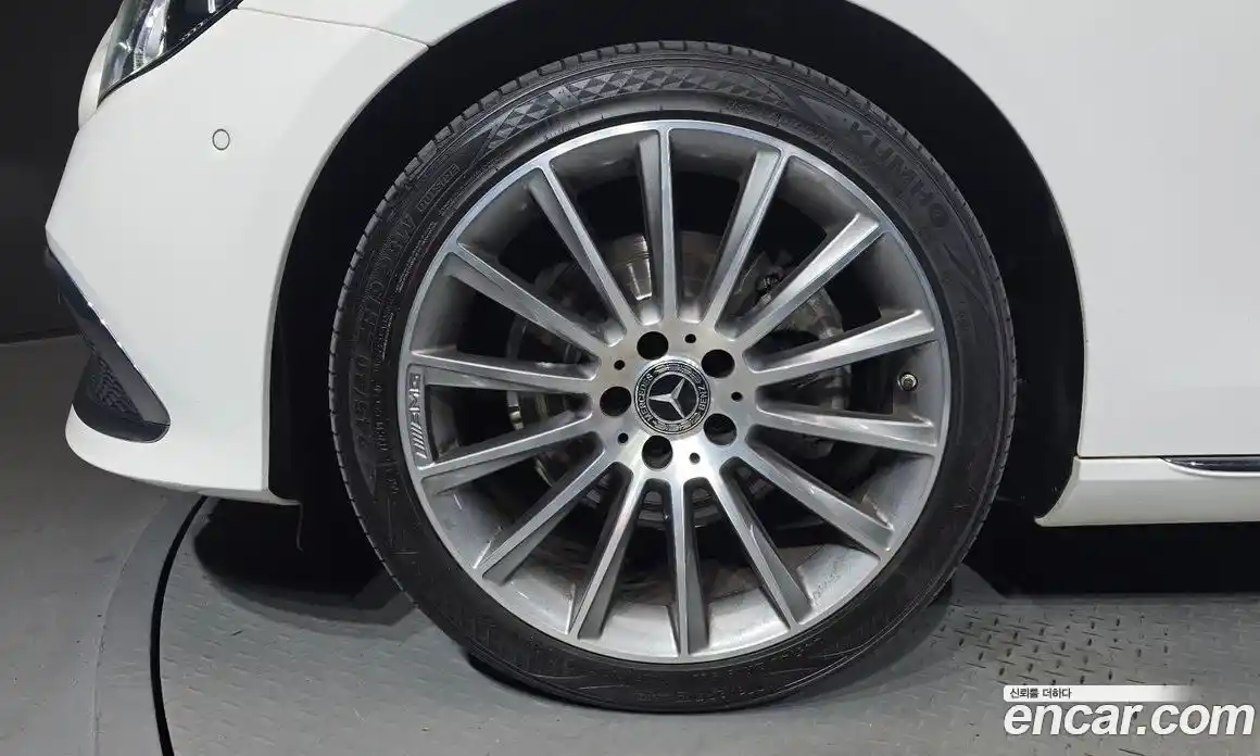 Mercedes-Benz E-Class 2020 2.0 гидро, фото 5