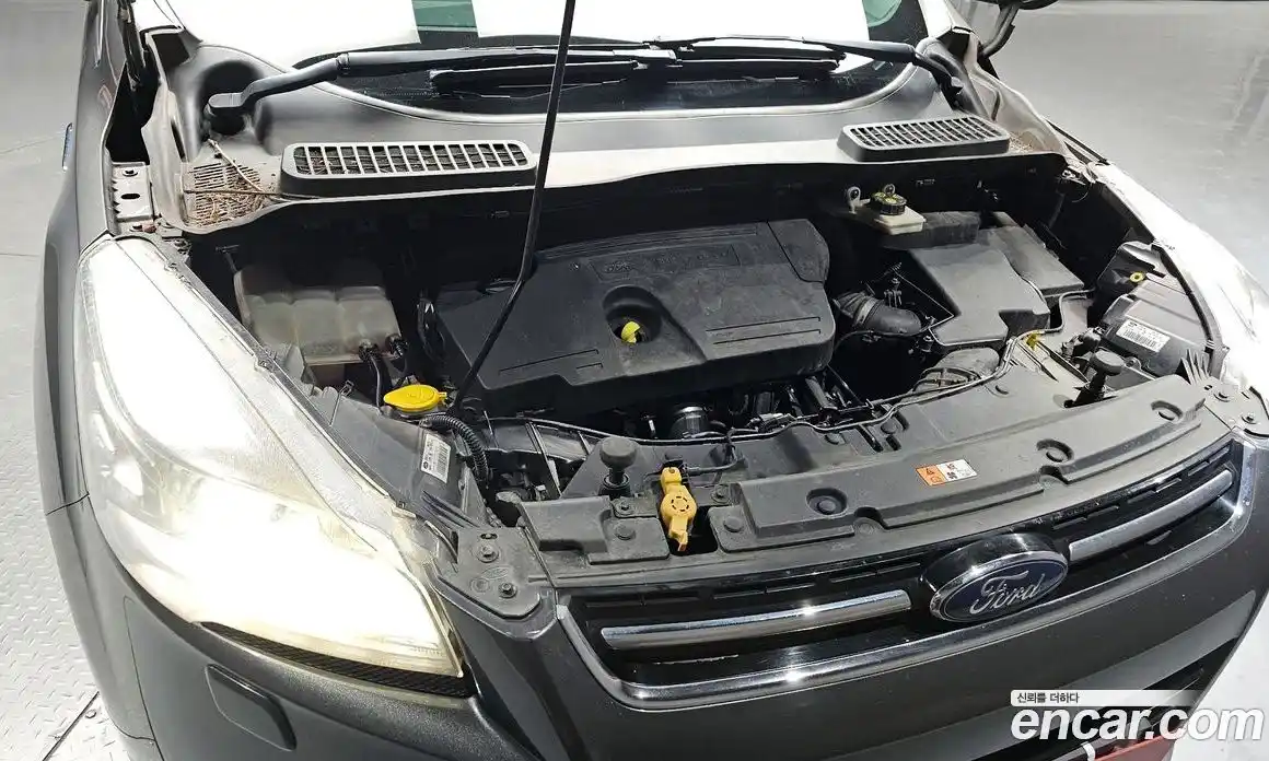 Ford Kuga 2016 2.0 гидро в Москве № 547059, фото 6