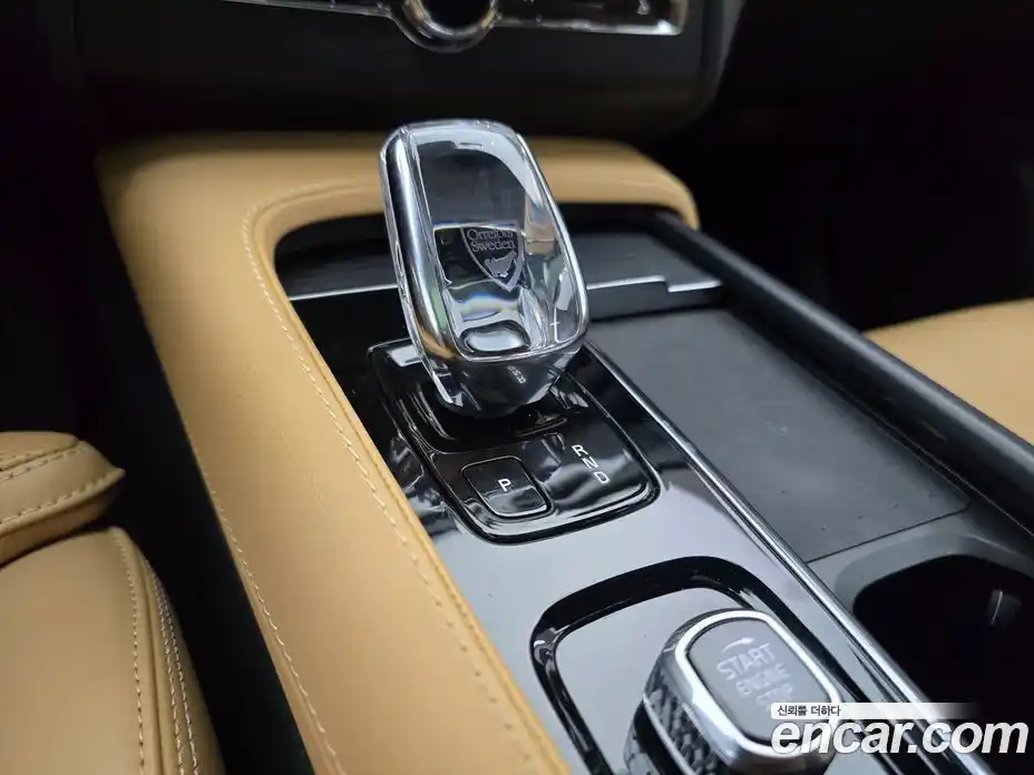 Volvo XC90 2022 2.0 гидро в Москве № 593885, фото 9