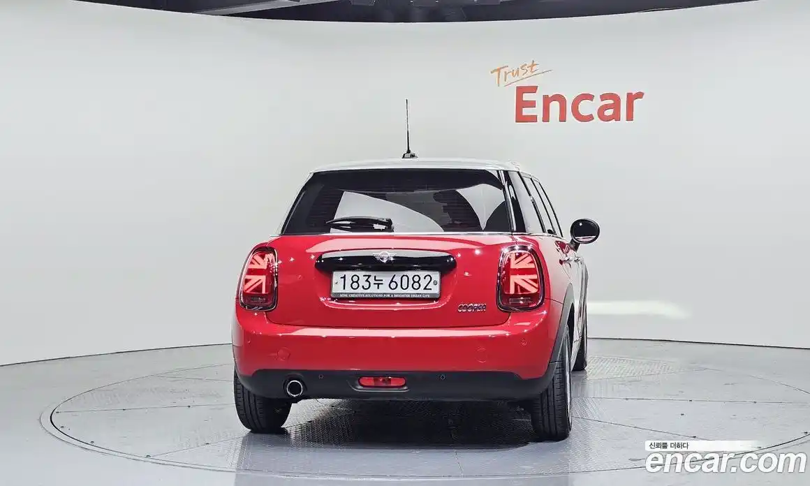 Mini Cooper 2020 1.5 гидро в Москве № 595059, фото 4