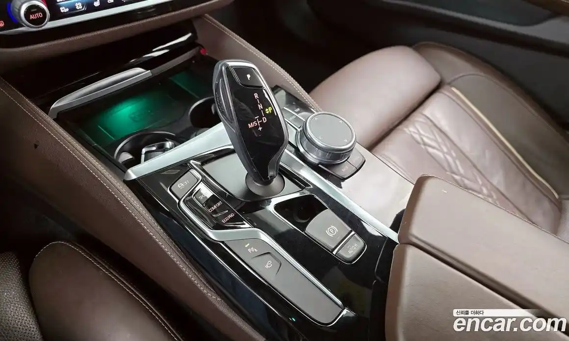 BMW 5-Series 2018 2.0 гидро в Москве № 621471, фото 9
