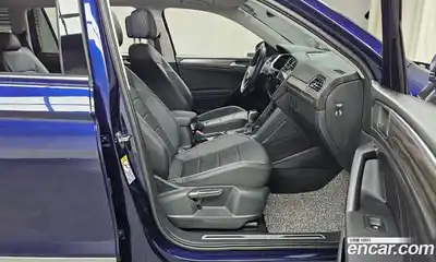 Volkswagen Tiguan 2022 2.0 гидро в Москве № 628874, миниатюра 11