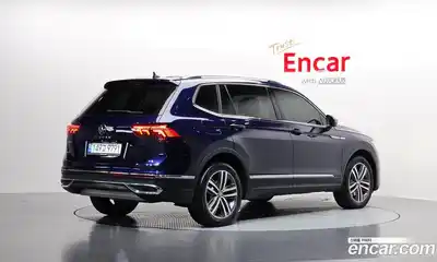Volkswagen Tiguan 2022 2.0 гидро в Москве № 628874, миниатюра 2