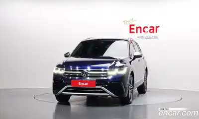 Volkswagen Tiguan 2022 2.0 гидро в Москве № 628874, миниатюра 3