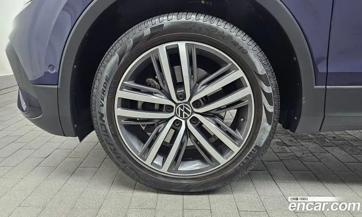 Volkswagen Tiguan 2022 2.0 гидро в Москве № 628874, фото 5