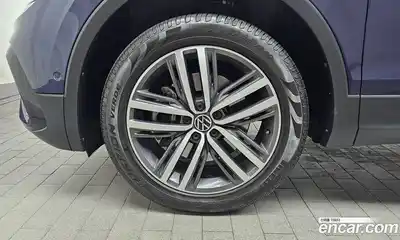 Volkswagen Tiguan 2022 2.0 гидро в Москве № 628874, миниатюра 5