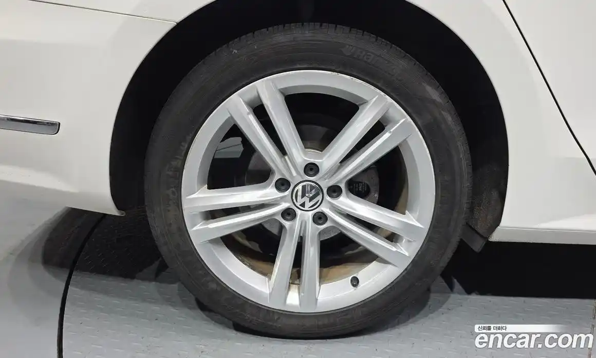 Volkswagen Passat 2015 2.0 гидро в Москве № 629201, фото 5