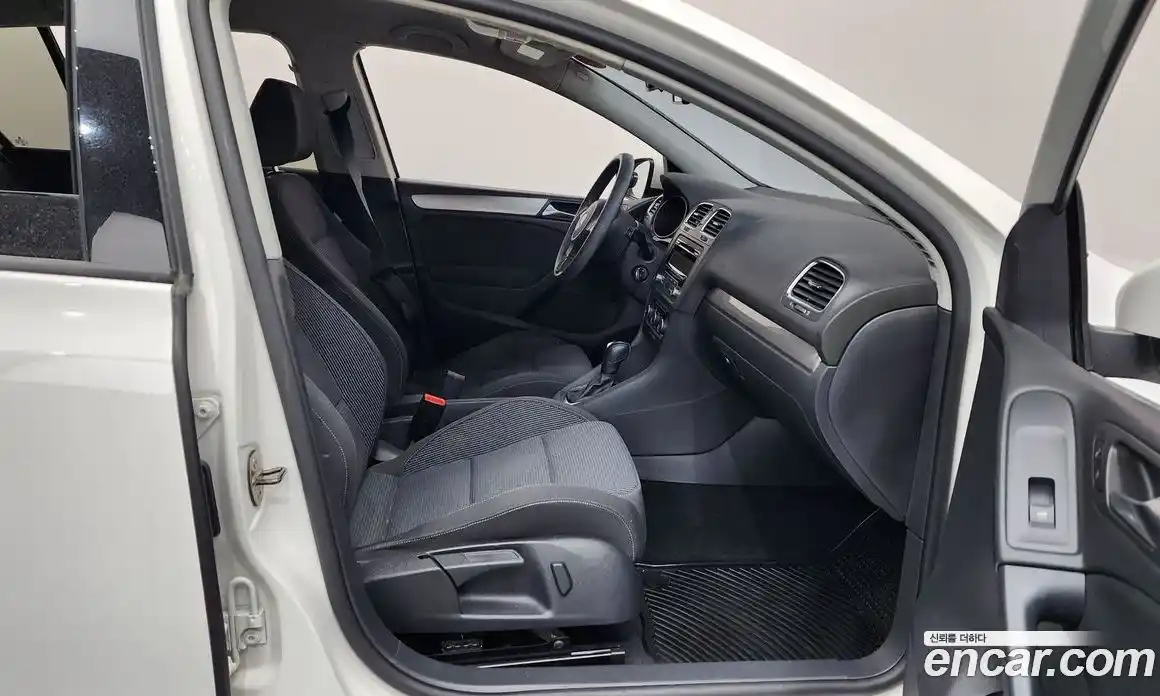 Volkswagen Golf 2011 2.0 гидро в Москве № 725152, фото 11
