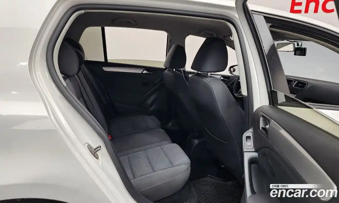 Volkswagen Golf 2011 2.0 гидро в Москве № 725152, фото 12