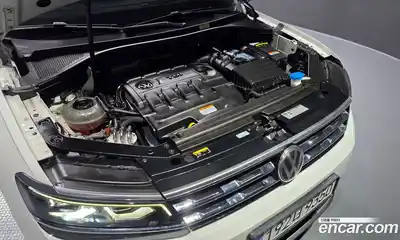 Volkswagen Tiguan 2018 2.0 гидро в Москве № 750035, миниатюра 6