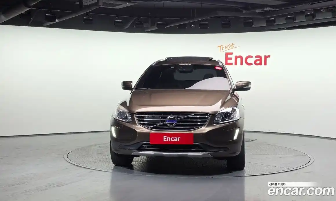 Volvo XC60 2016 2.4 гидро в Москве № 802015, фото 3