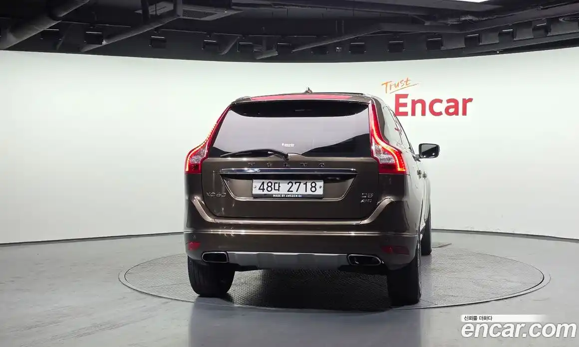 Volvo XC60 2016 2.4 гидро в Москве № 802015, фото 4