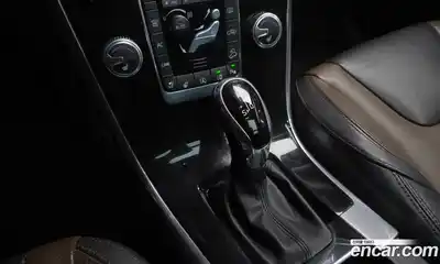 Volvo XC60 2016 2.4 гидро в Москве № 802015, миниатюра 9