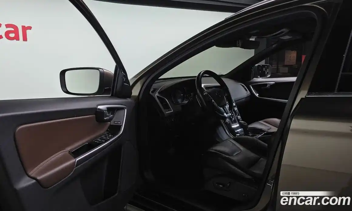 Volvo XC60 2016 2.4 гидро в Москве № 802015, фото 10