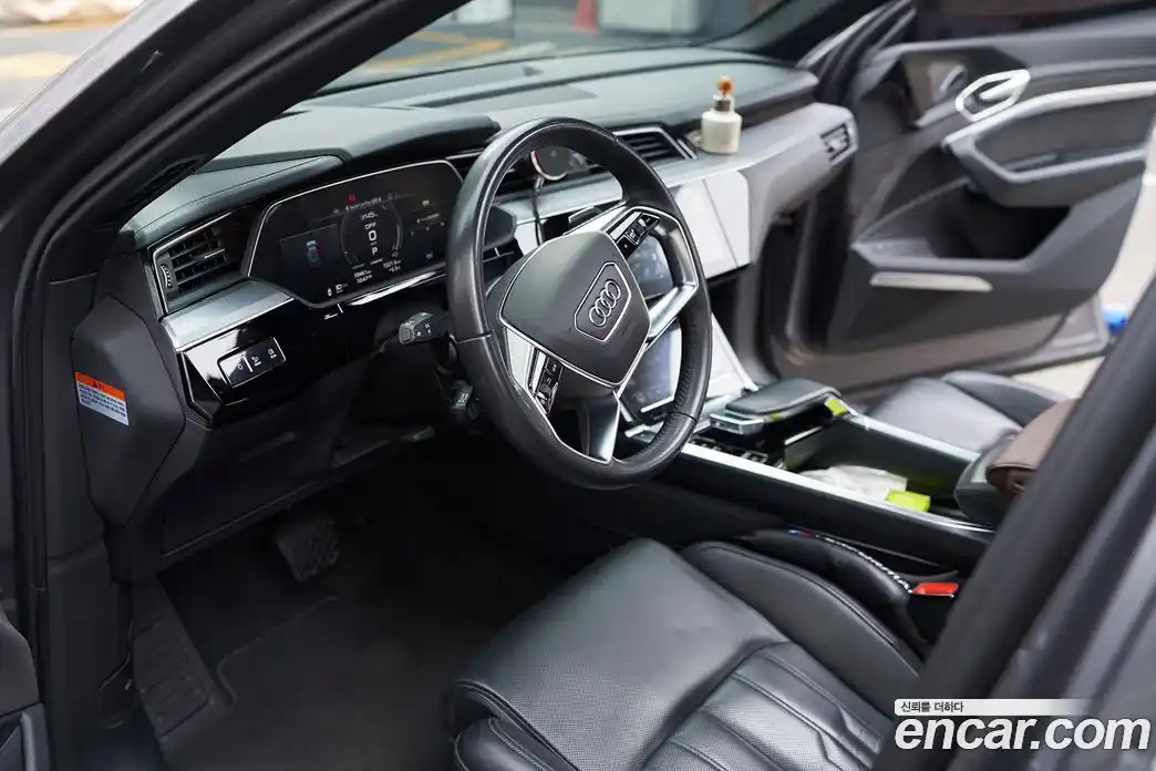 Audi e-tron 2021 0.2 гидро в Москве, фото 7
