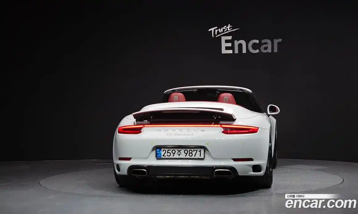 Porsche 911 2018 3.0 гидро в Москве № 860795, фото 4