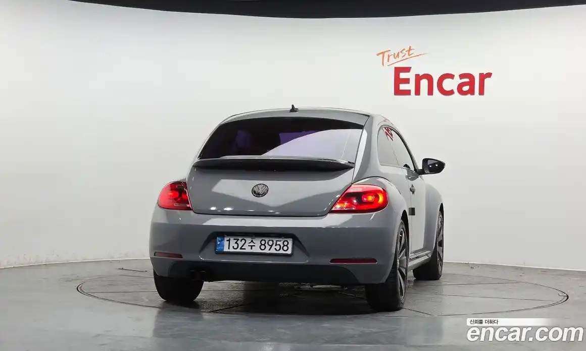 Volkswagen Beatle 2014 2.0 гидро в Москве № 862355, фото 4