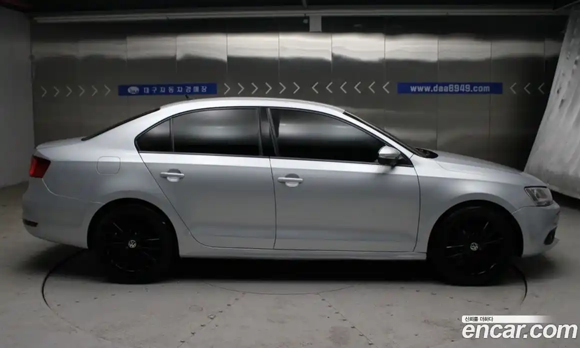 Volkswagen Jetta 2014 1.6 гидро в Москве № 862490, фото 17