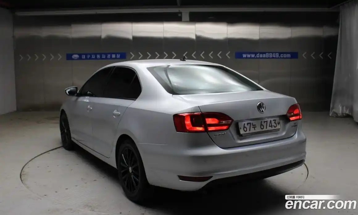 Volkswagen Jetta 2014 1.6 гидро в Москве № 862490, фото 20