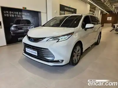 Toyota Sienna, 2025