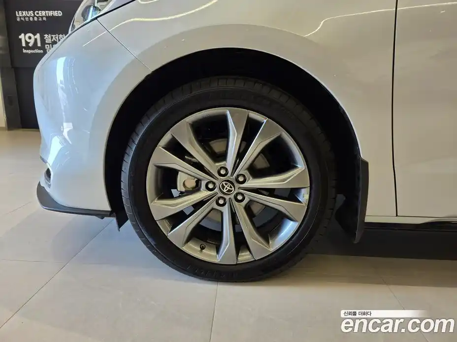 Toyota Sienna 2025 2.5 гидро в Москве № 863019, фото 5