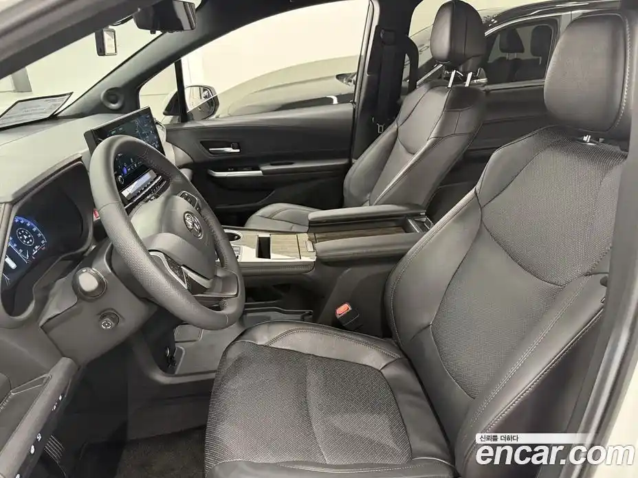 Toyota Sienna 2025 2.5 гидро в Москве № 863019, фото 10