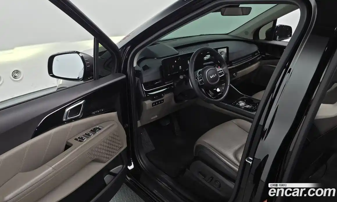 Kia Canival 2024 1.6 гидро в Москве, фото 11