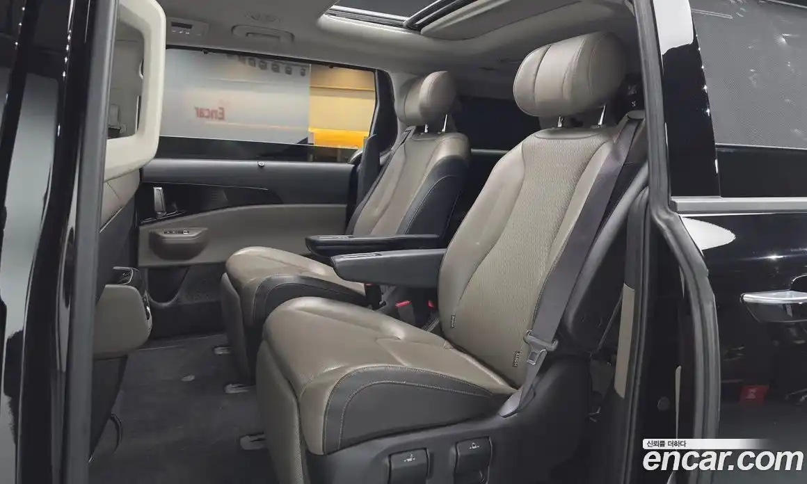 Kia Canival 2024 1.6 гидро в Москве, фото 12