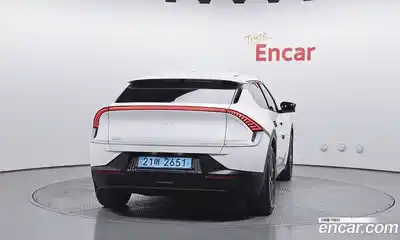 Kia EV6 2021 0.1 Автомат в Москве № 930062, миниатюра 4