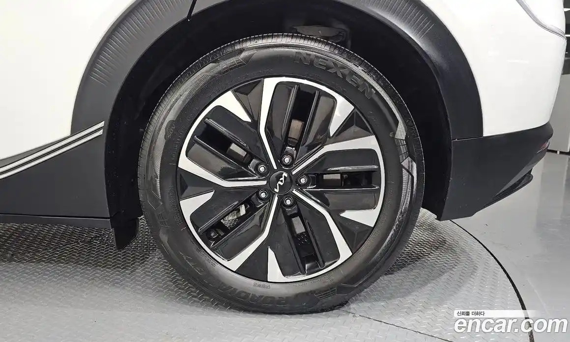 Kia EV6 2021 0.1 Автомат в Москве № 930062, фото 5