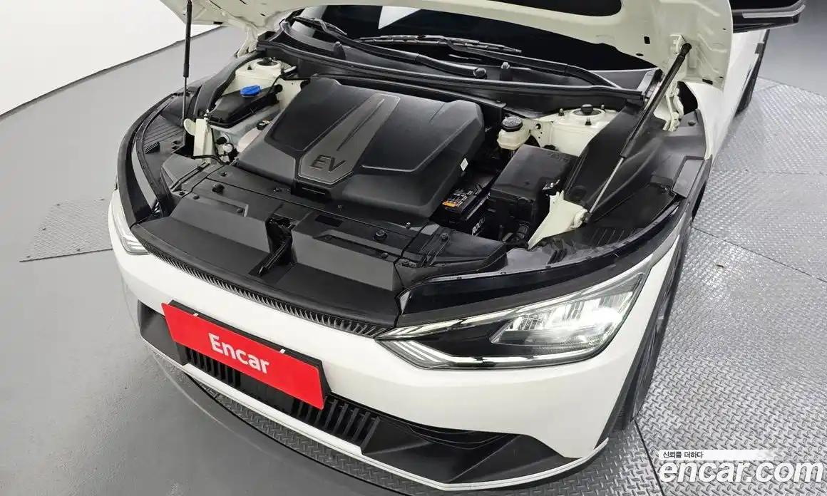 Kia EV6 2021 0.1 Автомат в Москве № 930062, фото 6