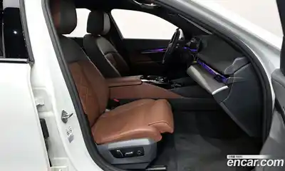 BMW 5-Series 2023 2.0 гидро в Москве № 968161, миниатюра 11