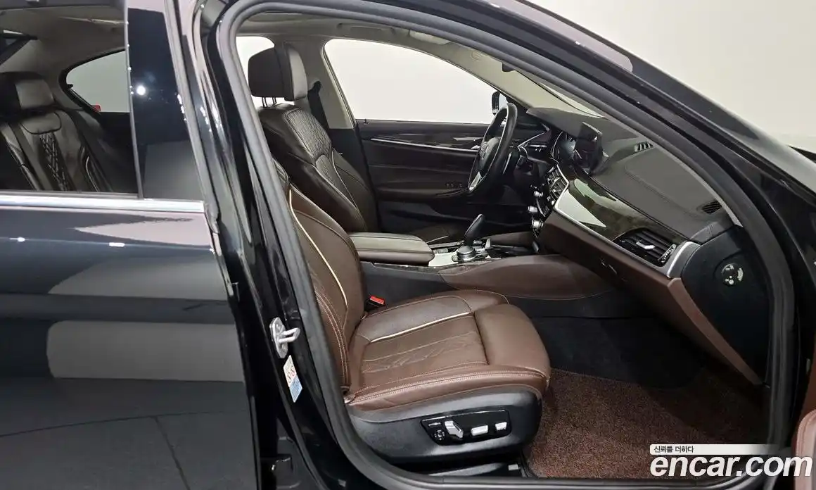 BMW 5-Series 2018 3.0 гидро в Москве № 968794, фото 11